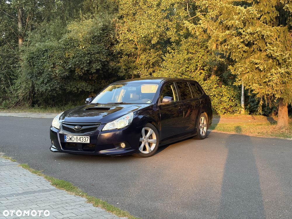 Subaru Legacy - 1
