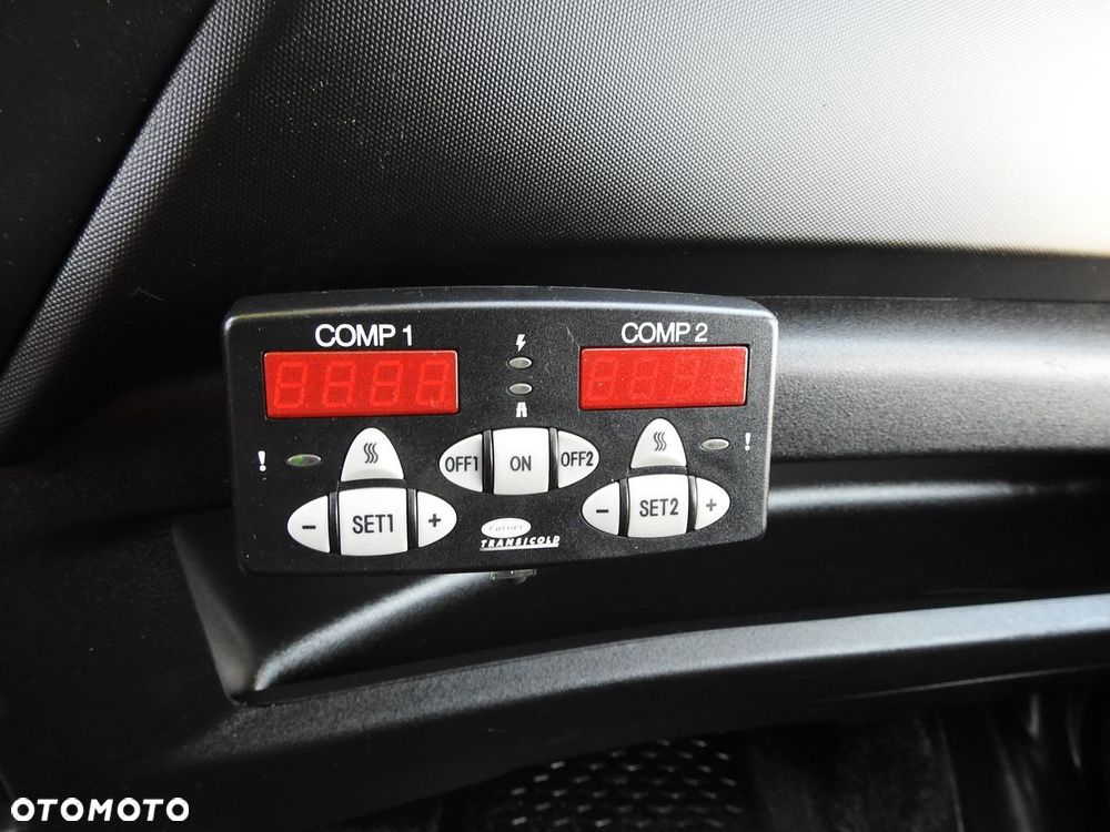 Iveco DAILY 35C15 KONTENER CHŁODNIA -12*C ZASILANIE 230V BLIŹNIACZE KOŁA  150KM - 35