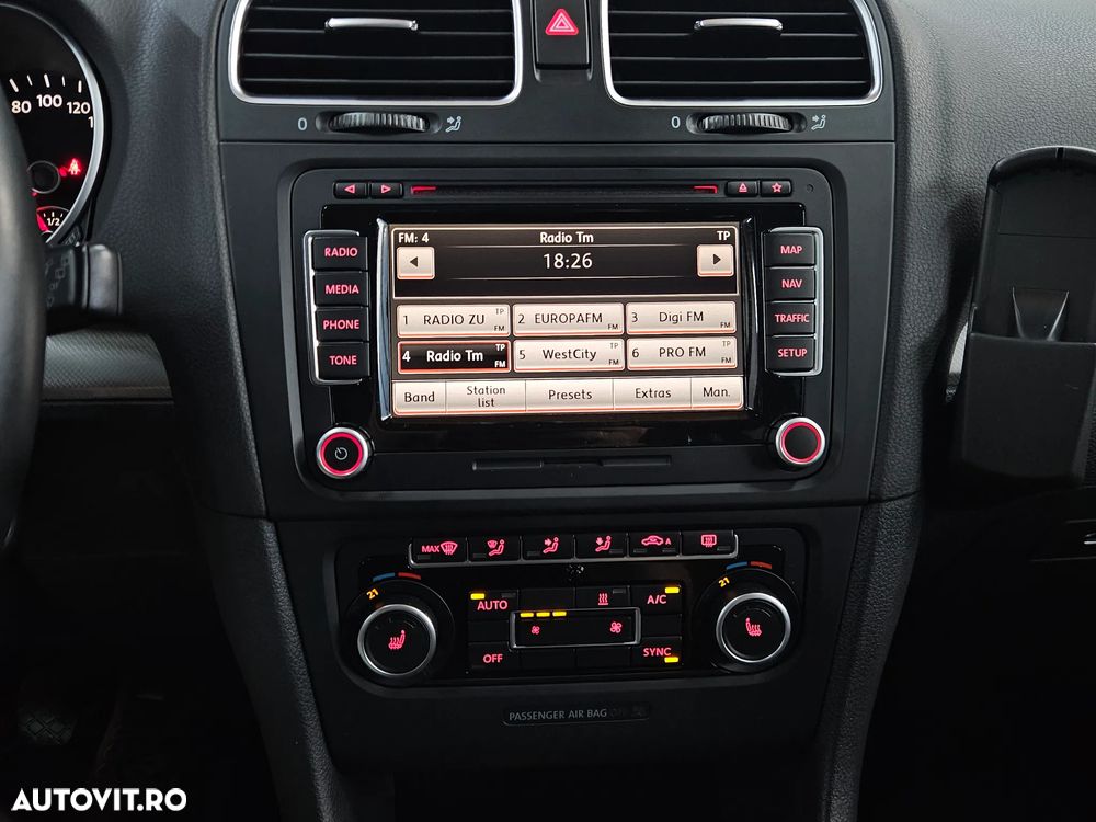Volkswagen Golf 2.0 TDI DPF 4Motion Highline - 16