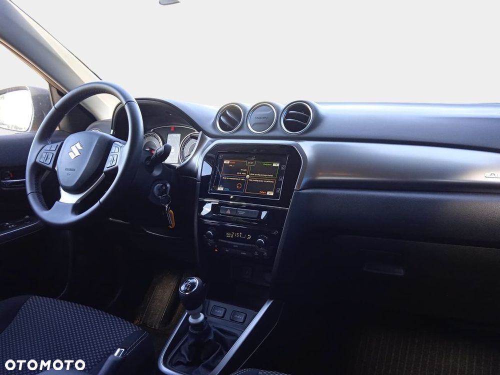 Suzuki Vitara 1.4 Boosterjet SHVS Premium 4WD - 33