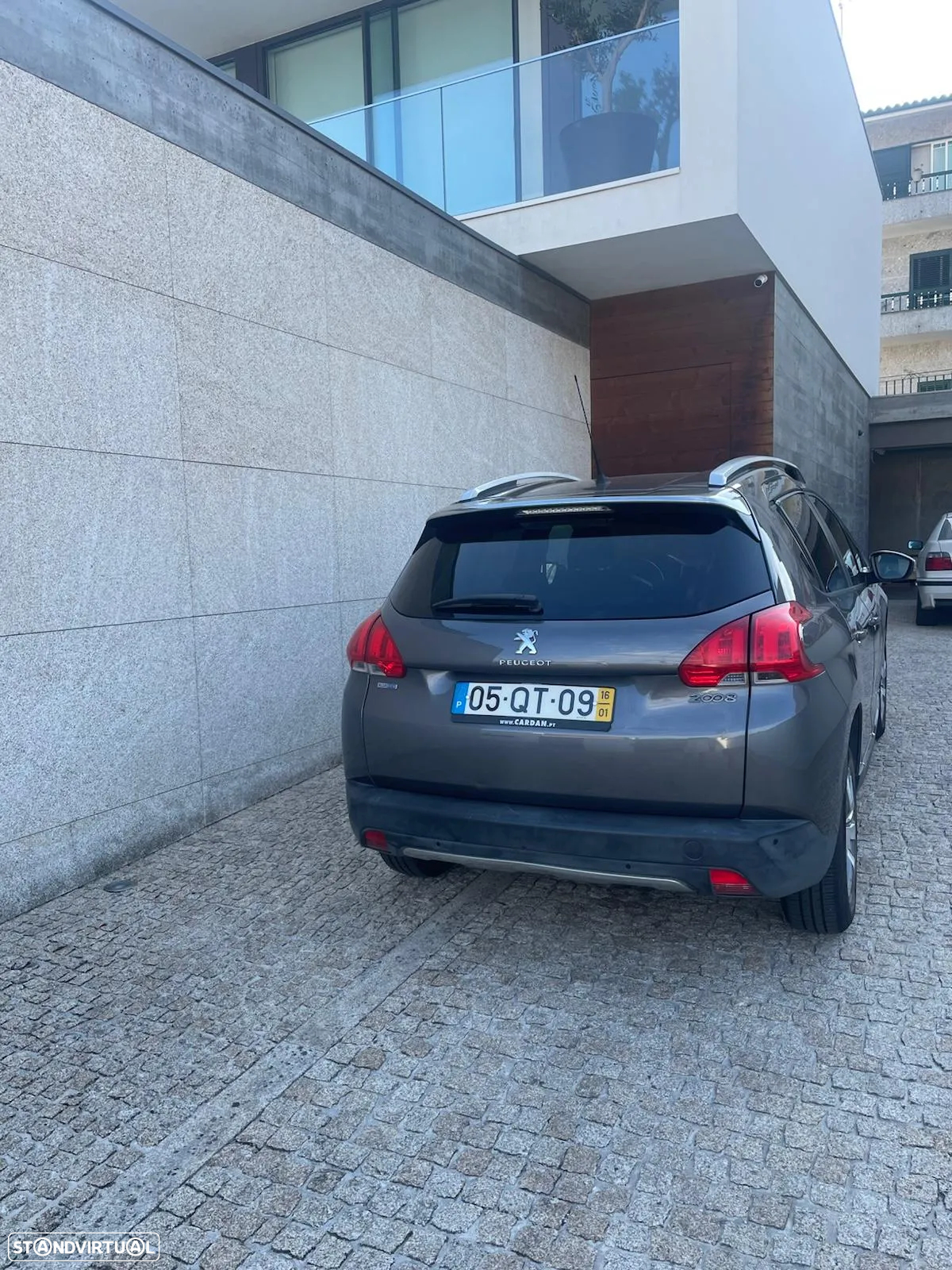 Peugeot 2008 1.6 BlueHDi Style - 2
