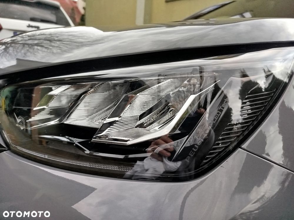 Peugeot 2008 136 Active - 33