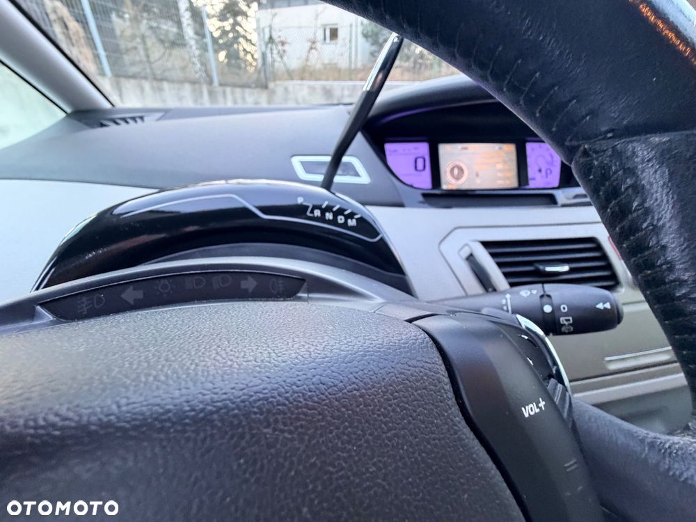 Citroën C4 Picasso THP 150 EGS6 Exclusive - 32