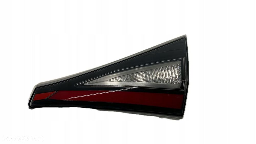 HYUNDAI I20 III N-LINE LAMPA PRAWA PRAWY TYŁ TYLNA W KLAPĘ 92404-C0000 - 1