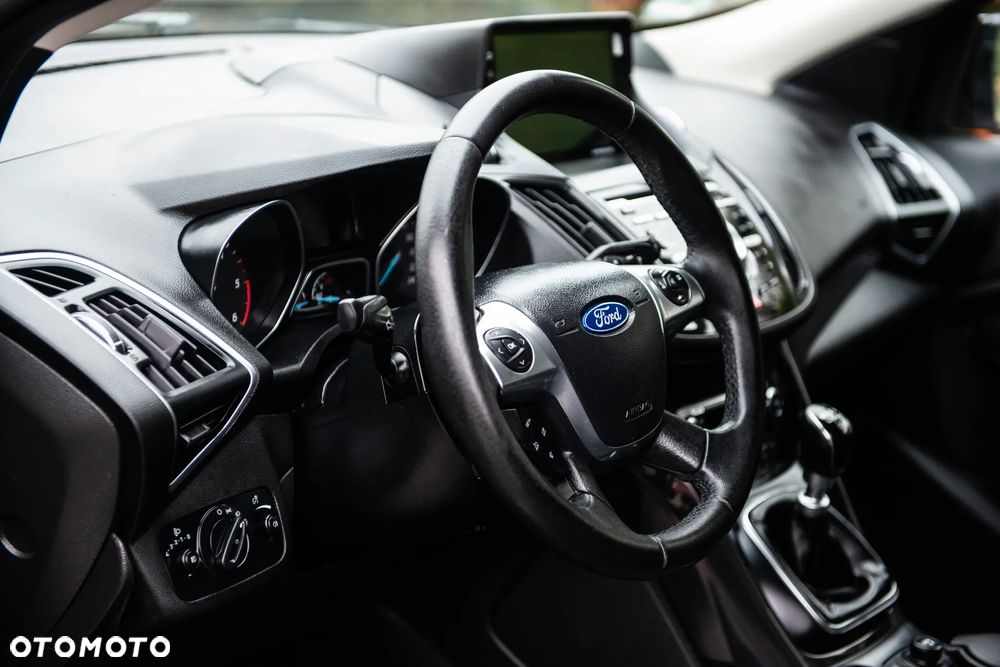 Ford Kuga 2.0 TDCi 4x4 Titanium - 21