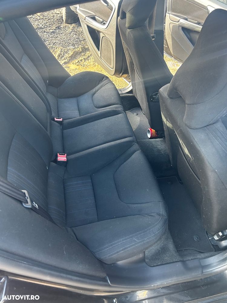 Volvo S60 D3 Start-Stop Kinetic - 6