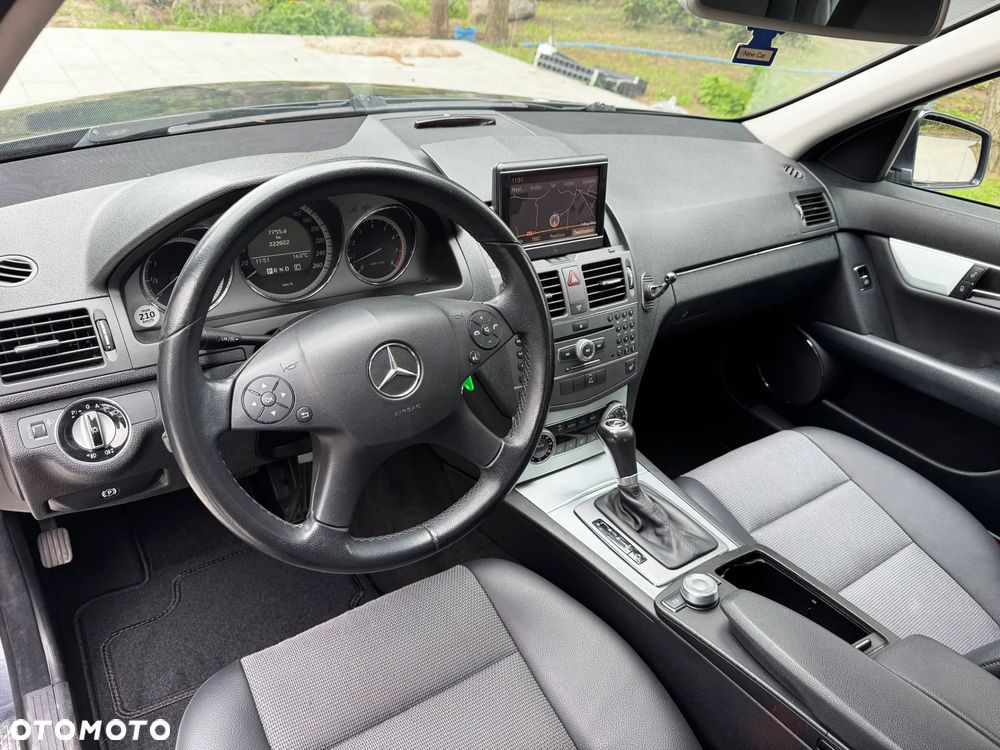 Mercedes-Benz Klasa C 250 CGI Automatik BlueEFFICIENCY Avantgarde - 20