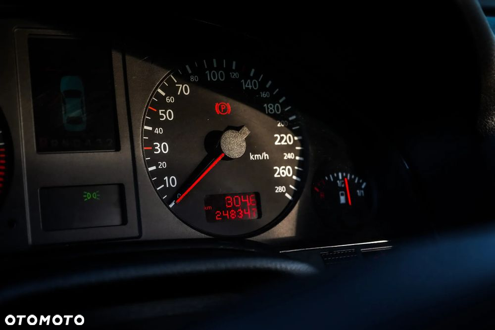 Audi A8 - 25