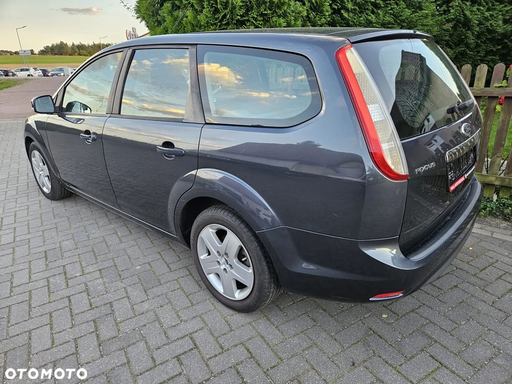 Ford Focus 1.6 Trend - 4