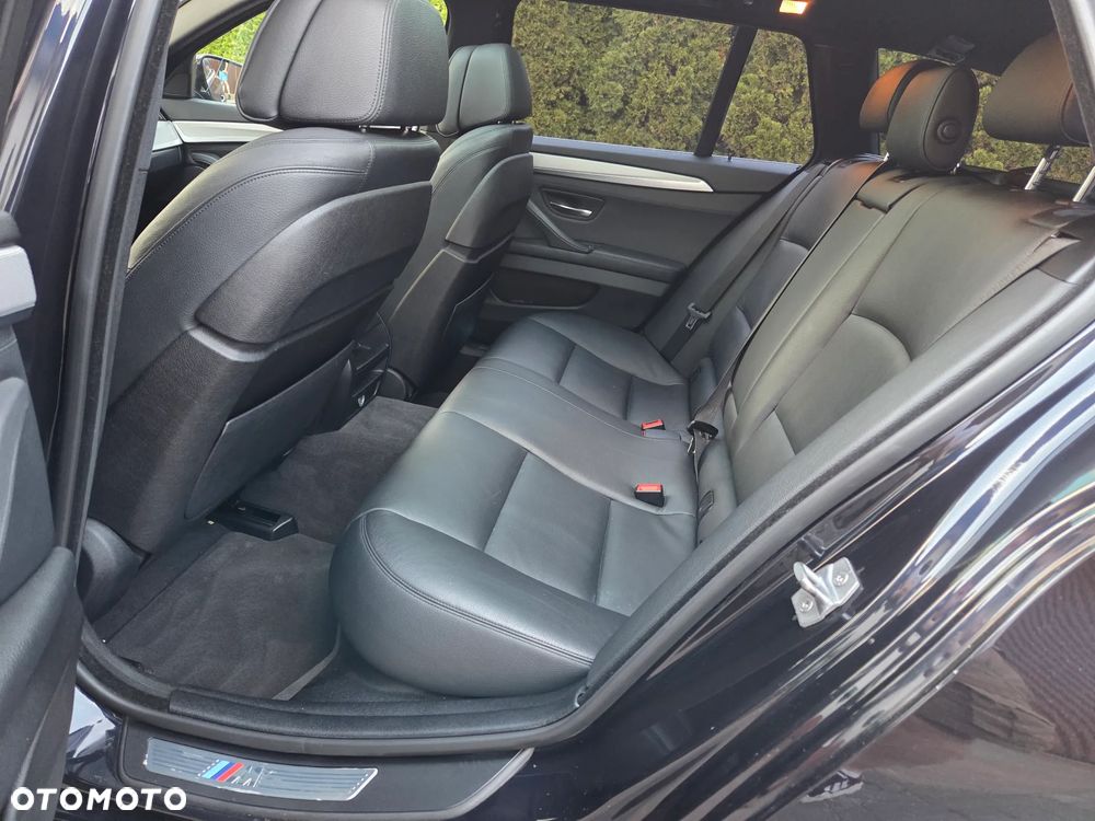 BMW Seria 5 530d xDrive Luxury Line - 15