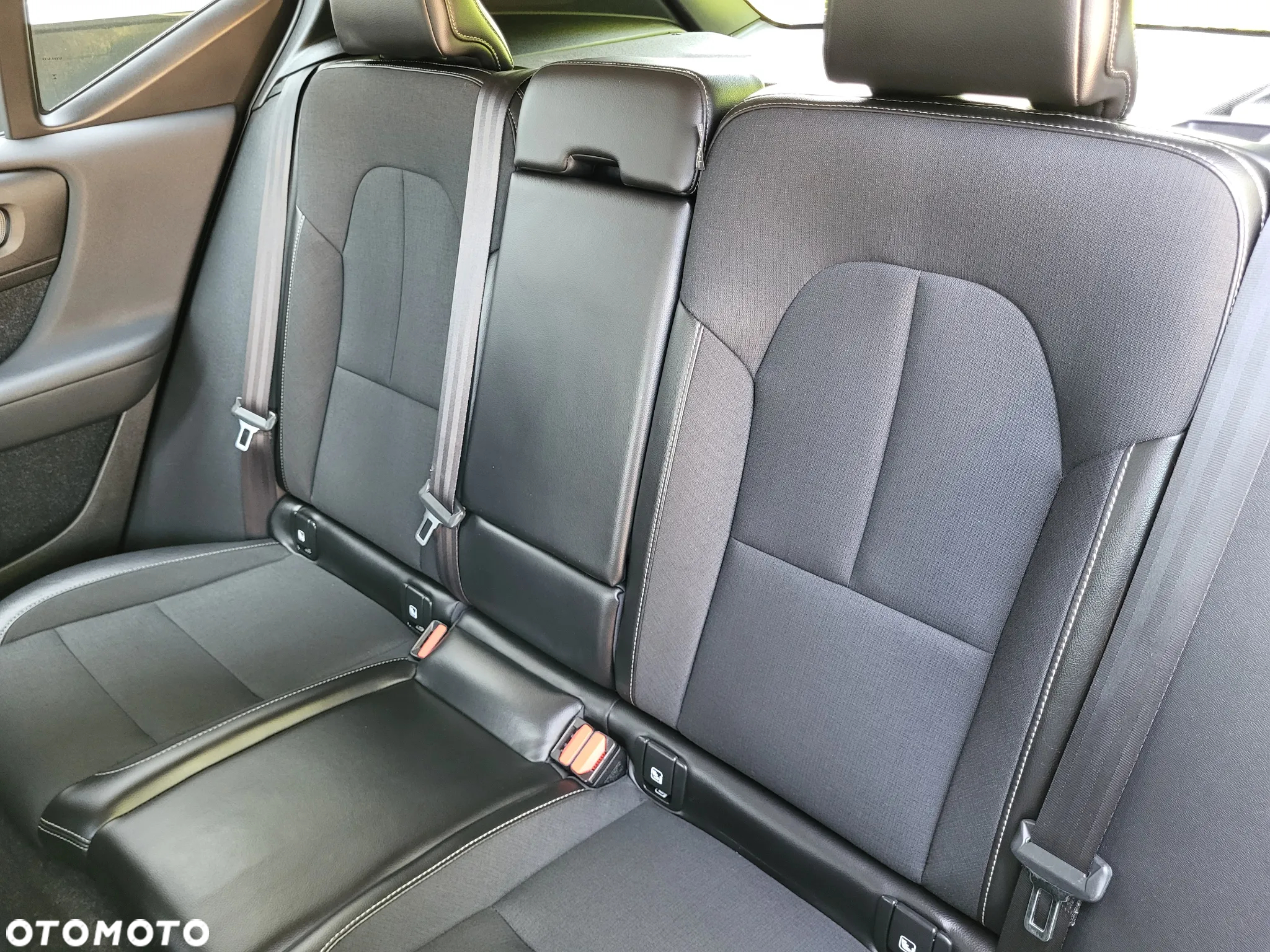 Volvo XC 40 T3 Momentum - 26