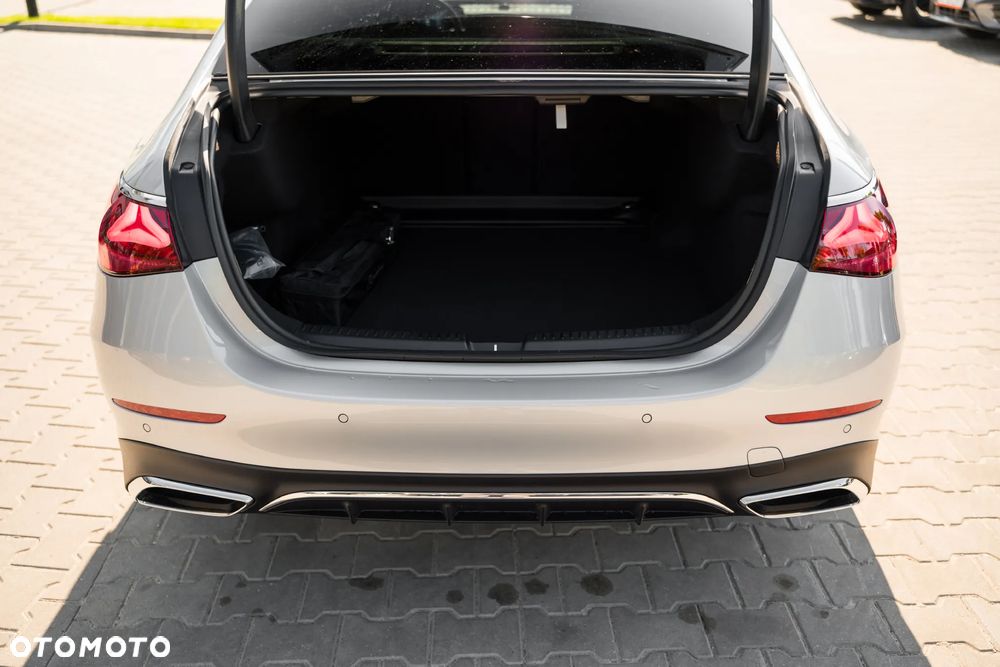 Mercedes-Benz Klasa E 220 d 4-Matic AMG - 20