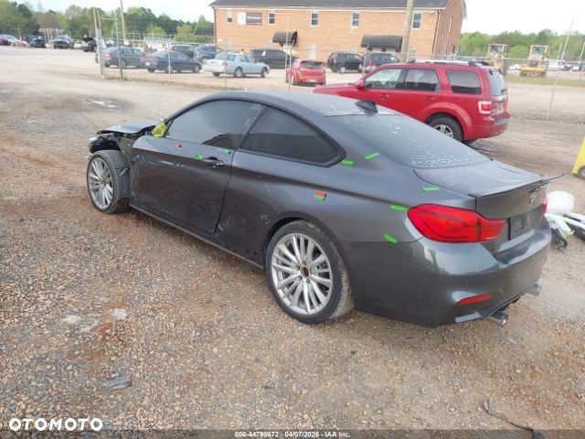 BMW M4 - 4