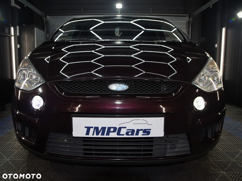 Ford S-Max - 12