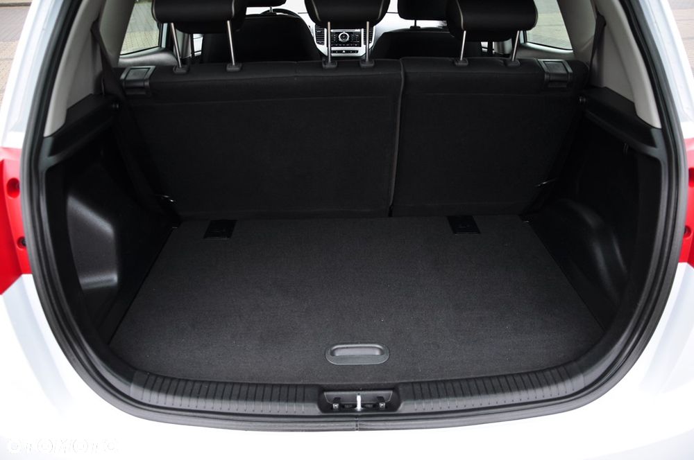 Kia Venga 1.6 CVVT Dream Team Edition - 16