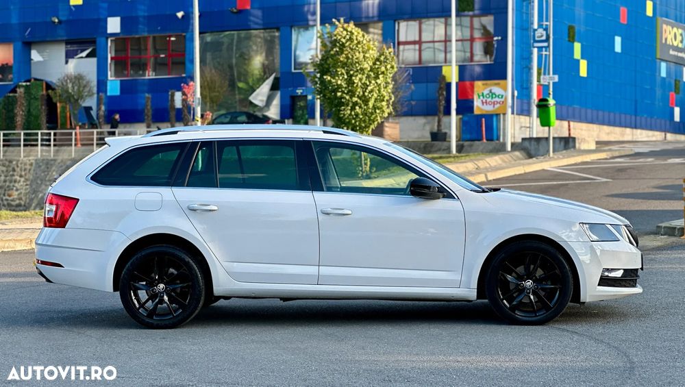 Skoda Octavia Combi Diesel 1.6 TDI DSG Style - 24