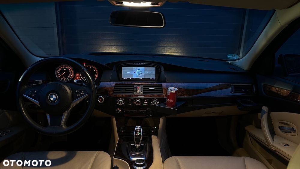 BMW Seria 5 535d Sport-Aut - 25