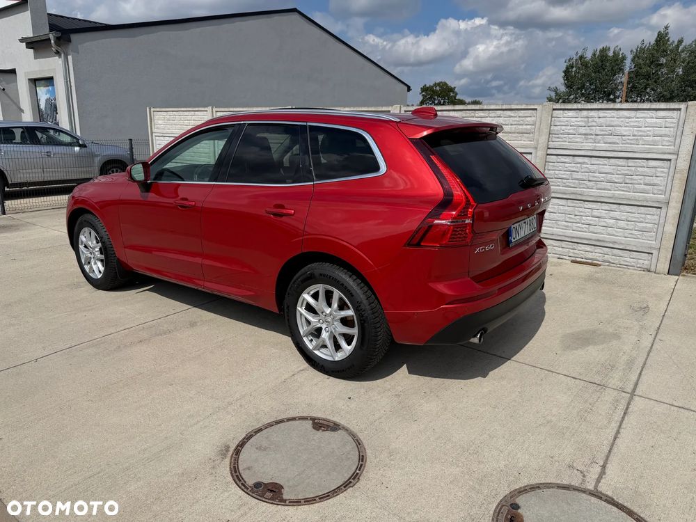 Volvo XC 60 T5 AWD Momentum - 6