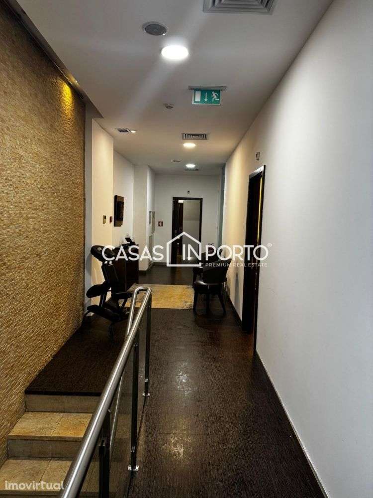 Loja Premium no coração do Porto - Grande imagem: 5/17