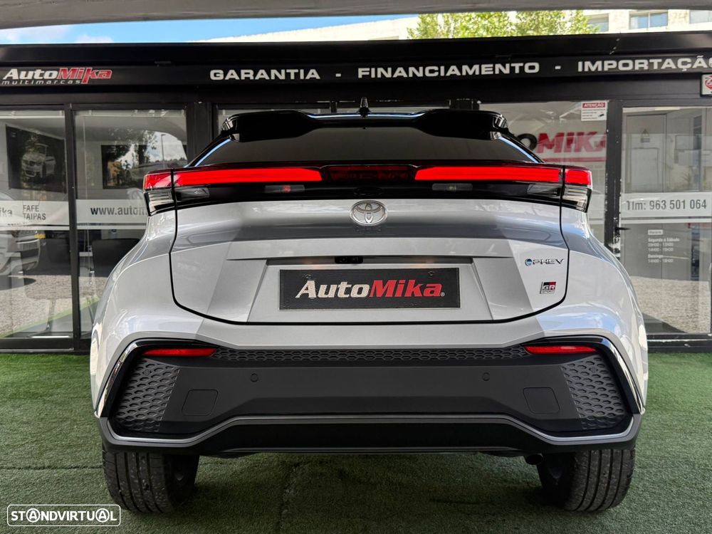 Toyota C-HR - 16