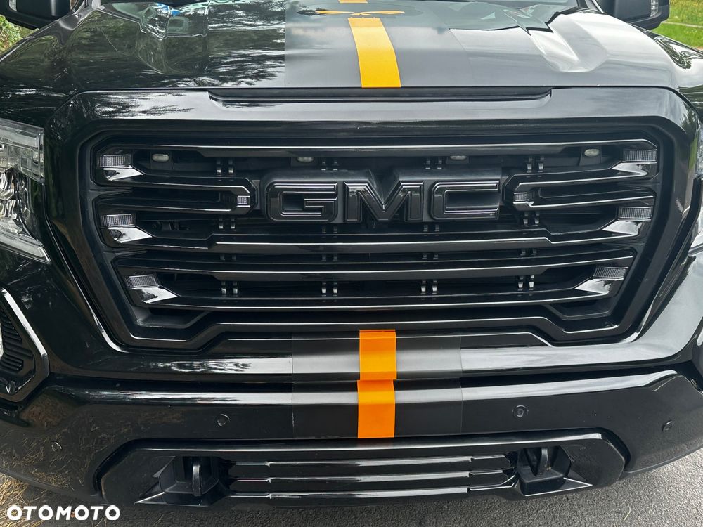 GMC Sierra - 11