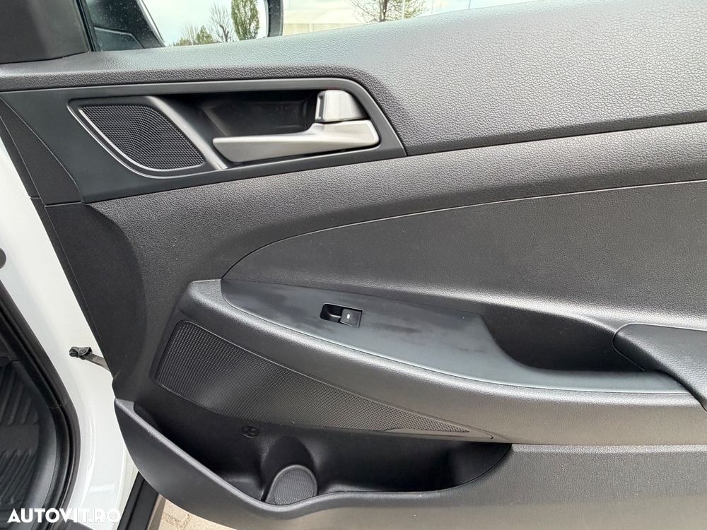 Hyundai Tucson 1.6 GDI 2WD 6MT Comfort - 32