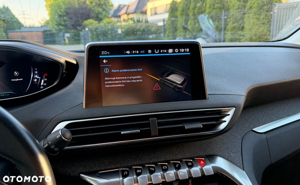 Peugeot 3008 1.2 PureTech Allure - 26