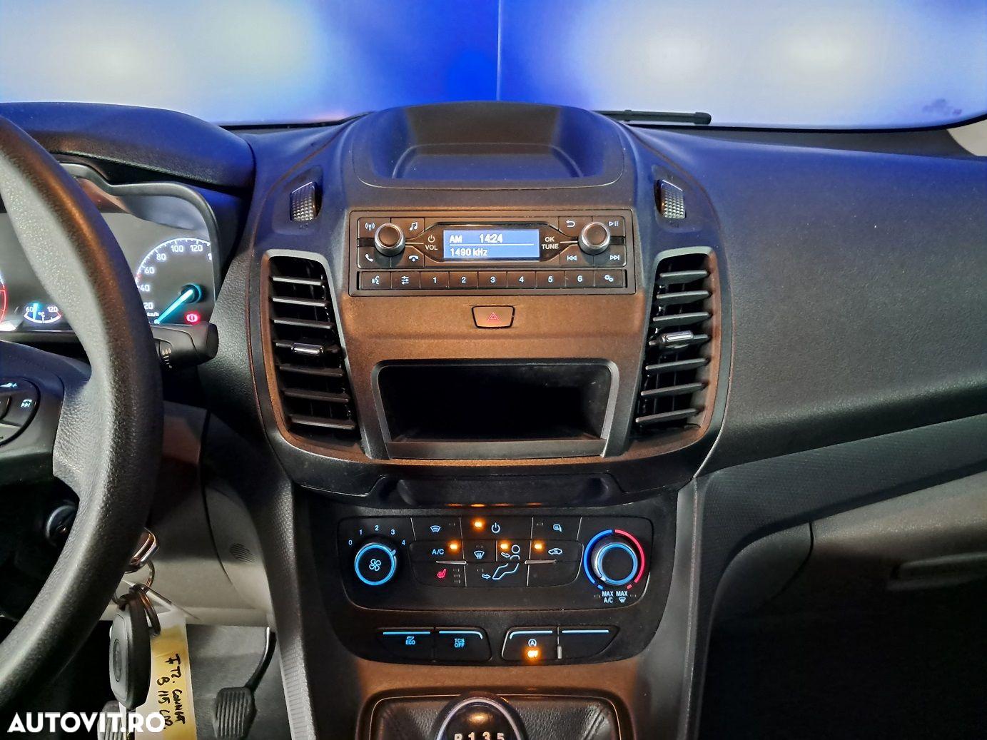 Ford Transit Connect - 12
