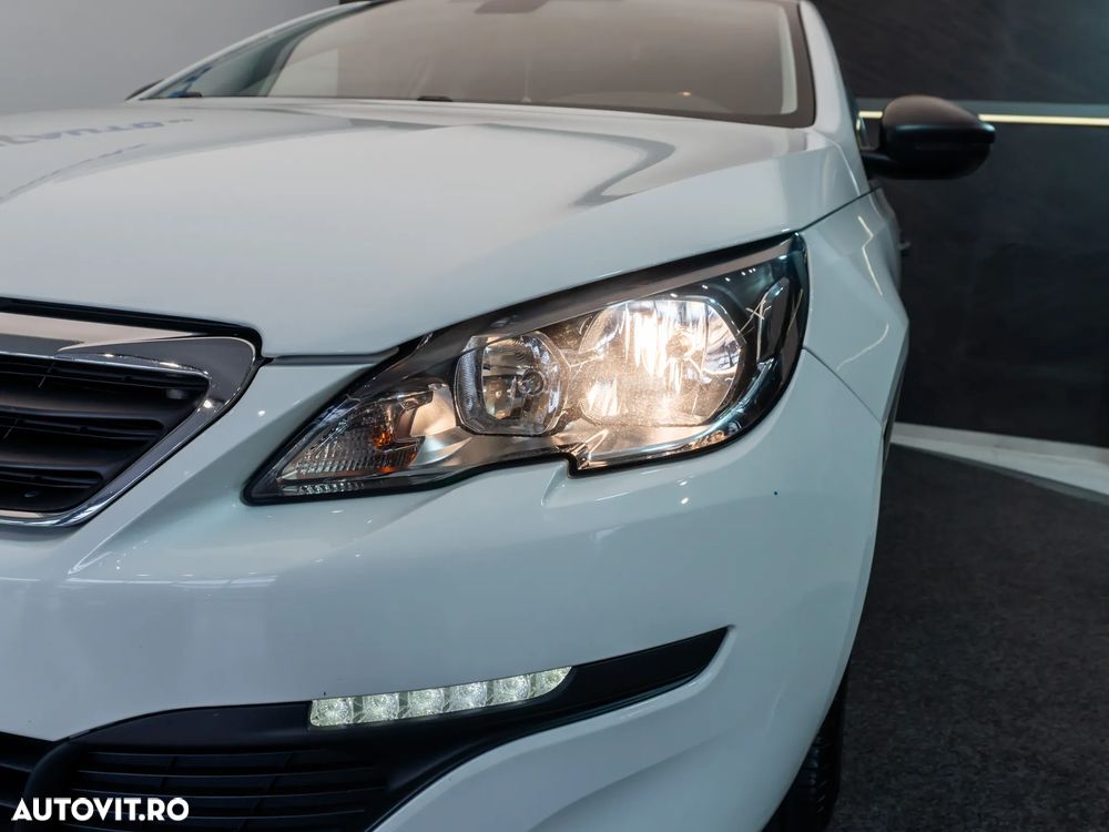 Peugeot 308 1.2 VTi Active - 14