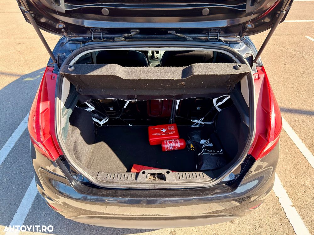Ford Fiesta - 10