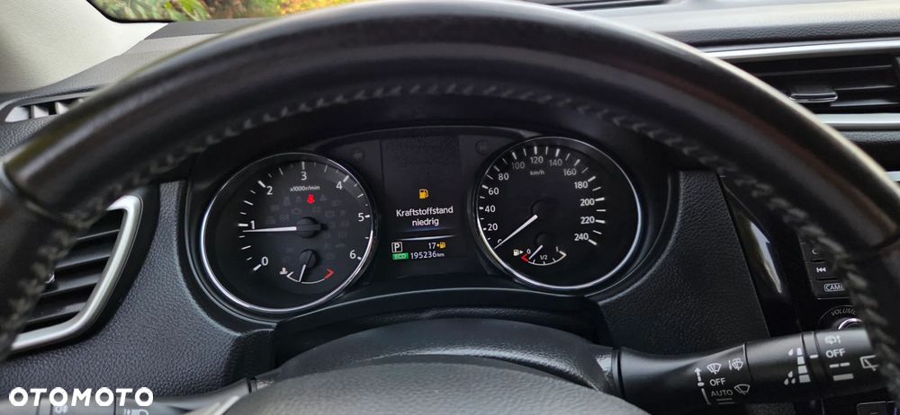 Nissan Qashqai 1.6 DCi Tekna Xtronic - 28
