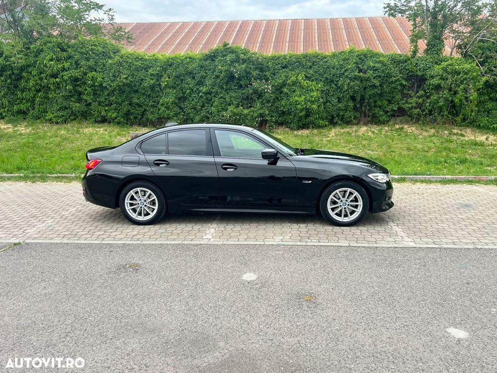 BMW Seria 3 - 32