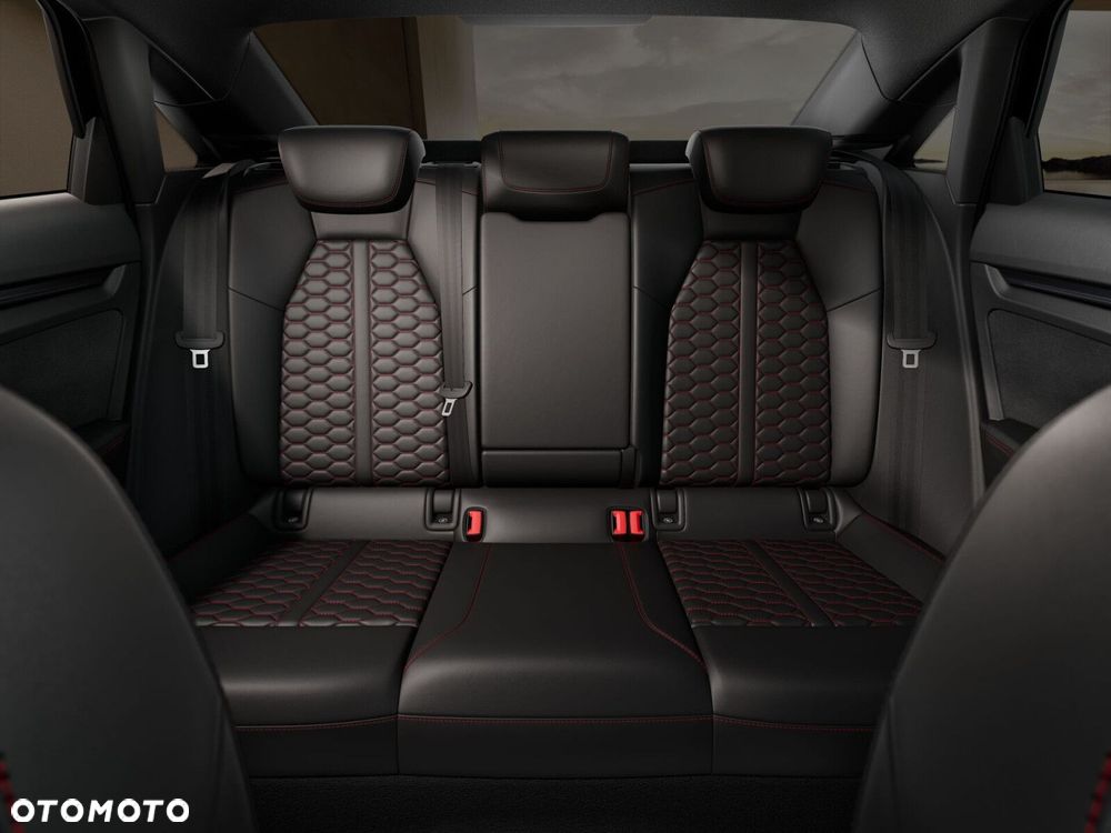 Audi RS3 Limousine - 8