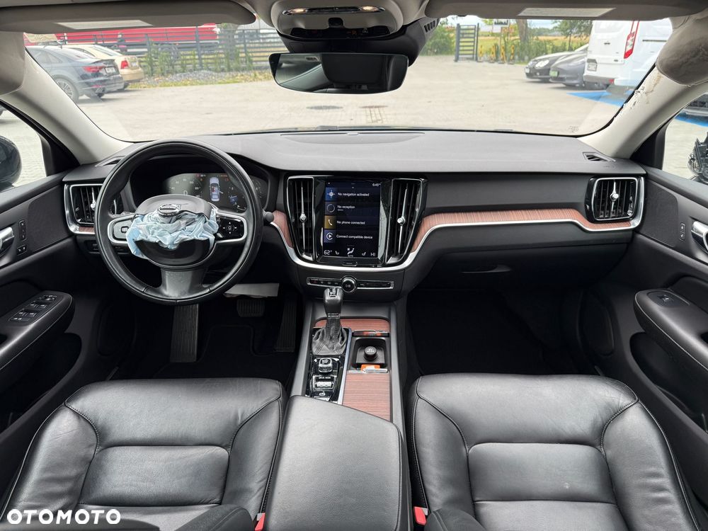 Volvo S60 T5 Momentum Pro - 16