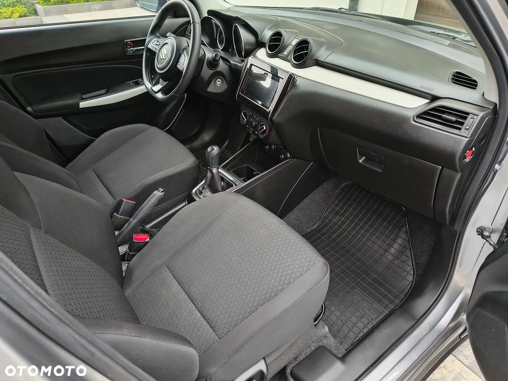Suzuki Swift - 8