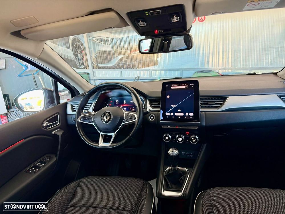 Renault Captur - 22