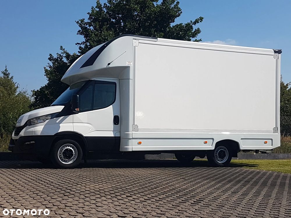 Iveco DAILY KONTENER NISKOPODŁOGOWY 4,43x2,23x2,42 SKLEP BAR KAMPER FOODTRUCK KLIMA KONIOWÓZ - 40