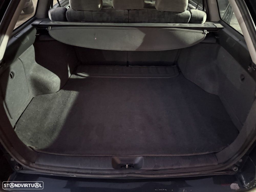 Mazda 626 SW 2.0 TDi GLX - 31