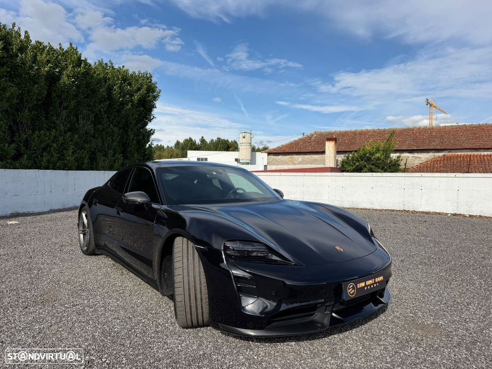 Porsche Taycan Turbo S - 3