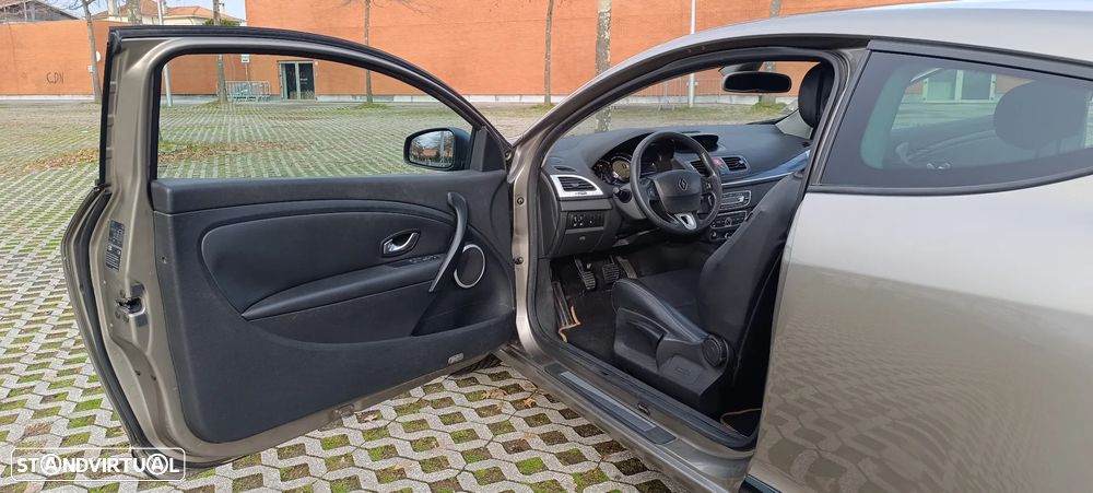 Renault Mégane Coupe 1.5 dCi Dynamique S - 11