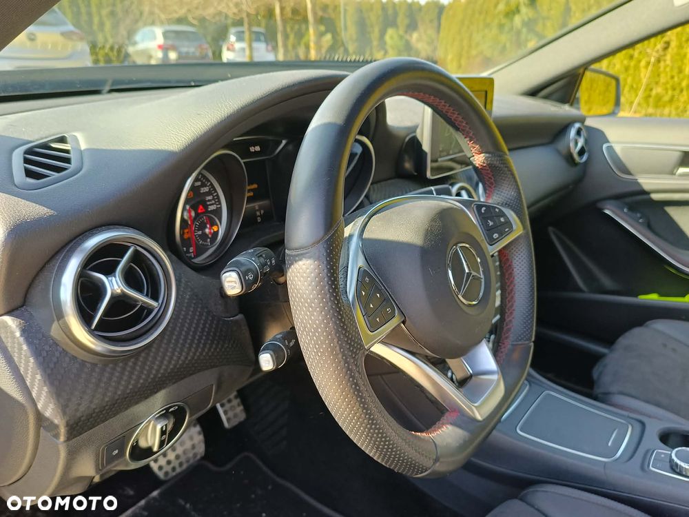 Mercedes-Benz Klasa A 200 7G-DCT AMG Line - 16