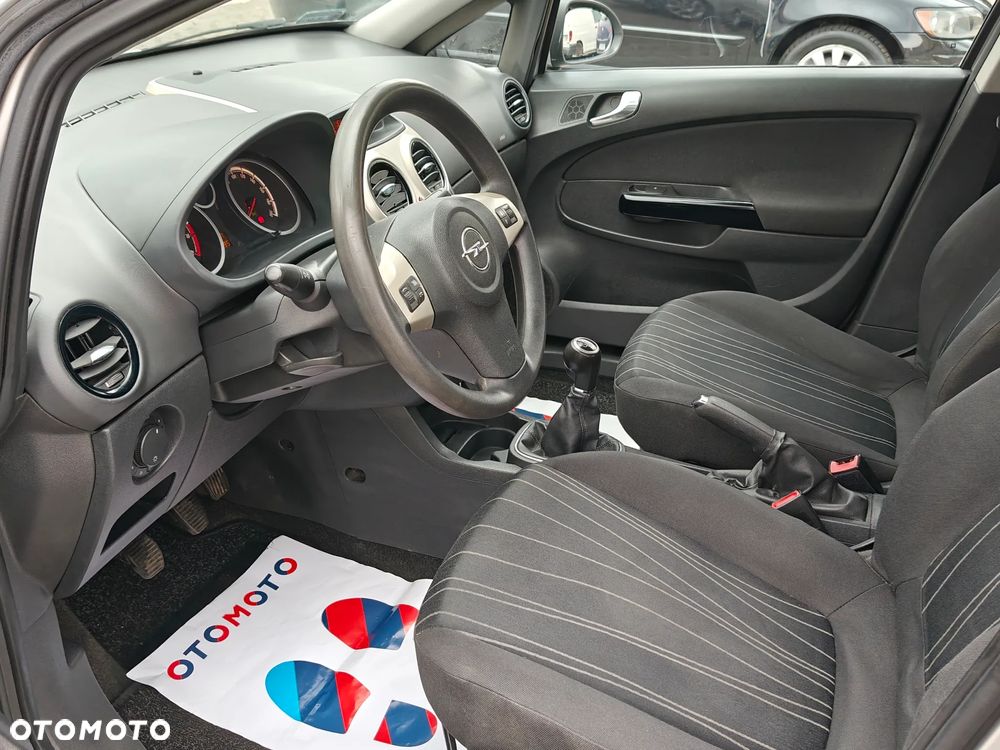 Opel Corsa 1.2 16V Cosmo - 10