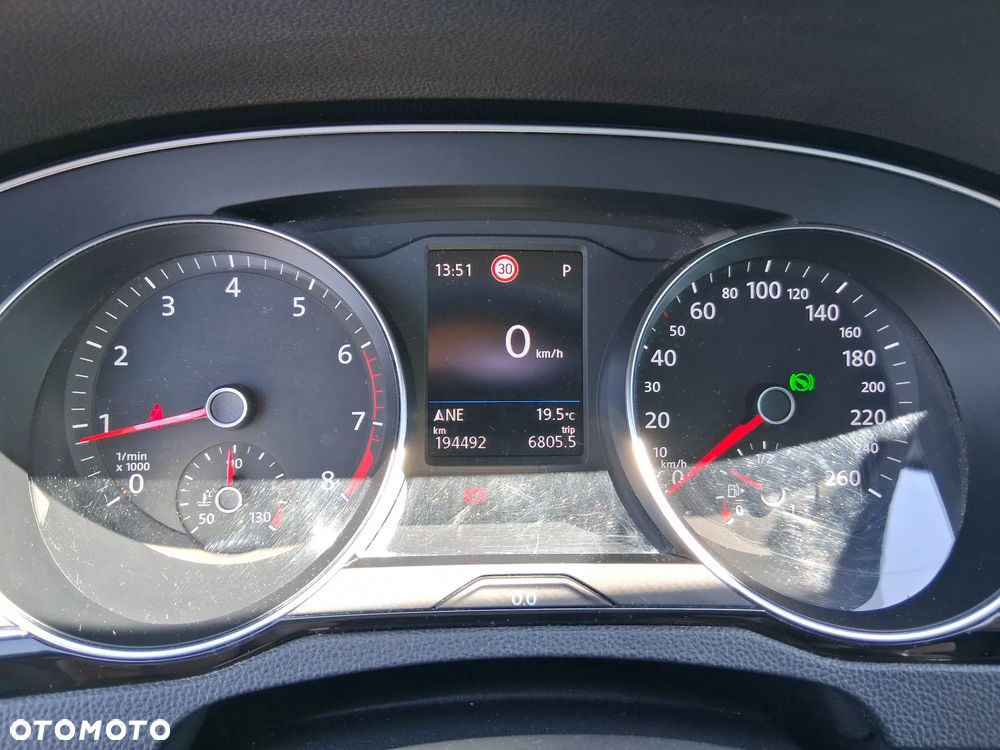 Volkswagen Passat 2.0 TSI Elegance DSG - 9