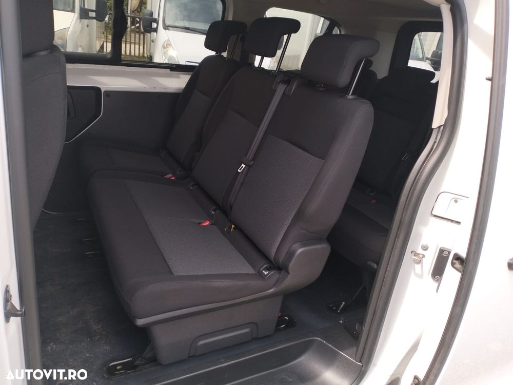 Opel Vivaro - 11