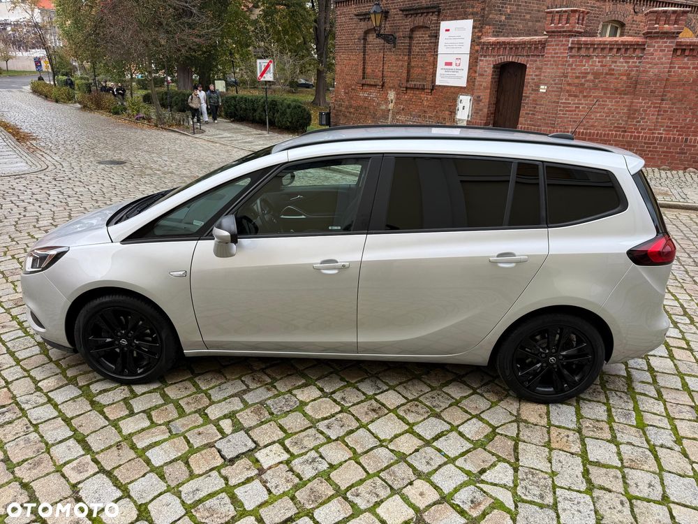 Opel Zafira - 14
