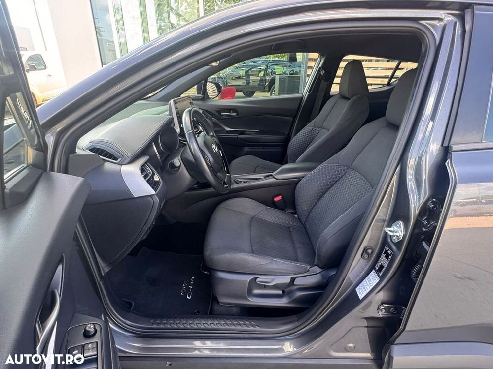 Toyota C-HR 1.8 HSD 122 CP 4x2 CVT Core - 12