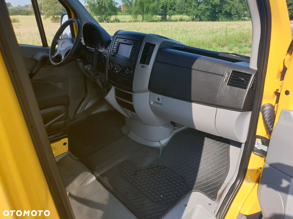 Mercedes-Benz SPRINTER - 6