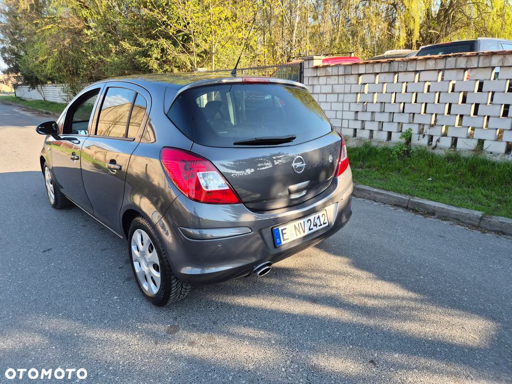 Opel Corsa 1.4 16V Automatik Satellite - 8