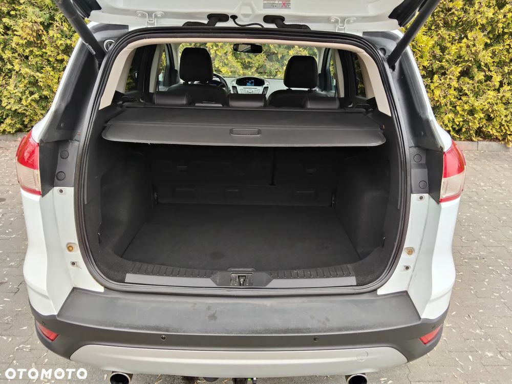 Ford Kuga 1.6 EcoBoost 2x4 Titanium - 17