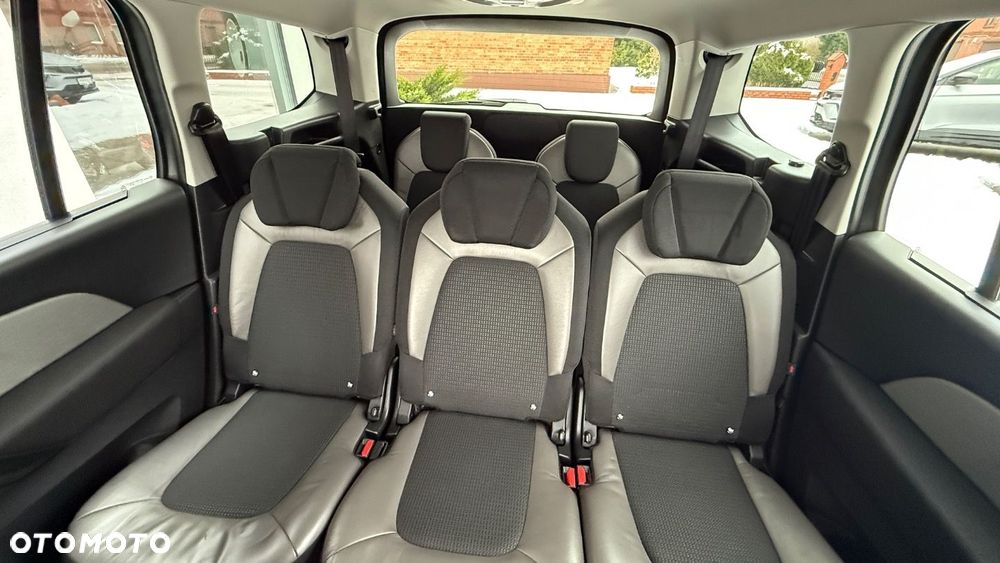 Citroën C4 Grand Picasso - 25